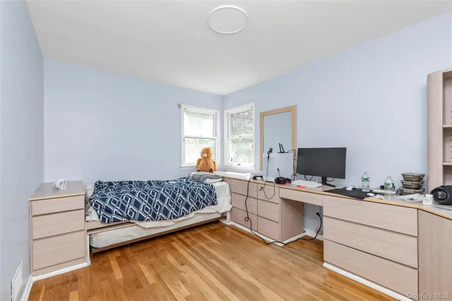 37 Sullivan Drive, Jericho, NY 11753 - #3