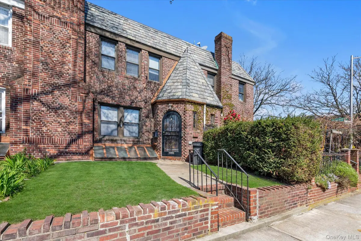 6204 Ellwell Crescent, Rego Park, NY 11374 - #1