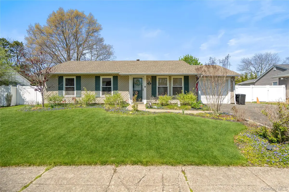 158 Glenmere Way, Holbrook, NY 11741 - #1