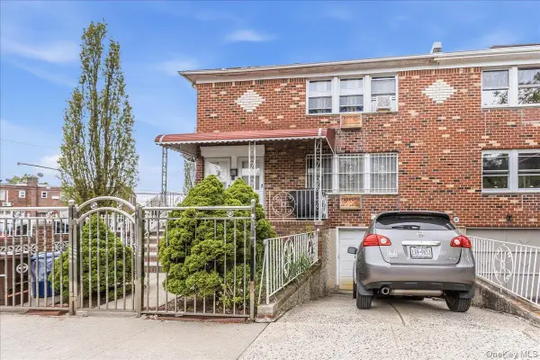 8950 Pontiac Street, Queens Village, NY 11427
