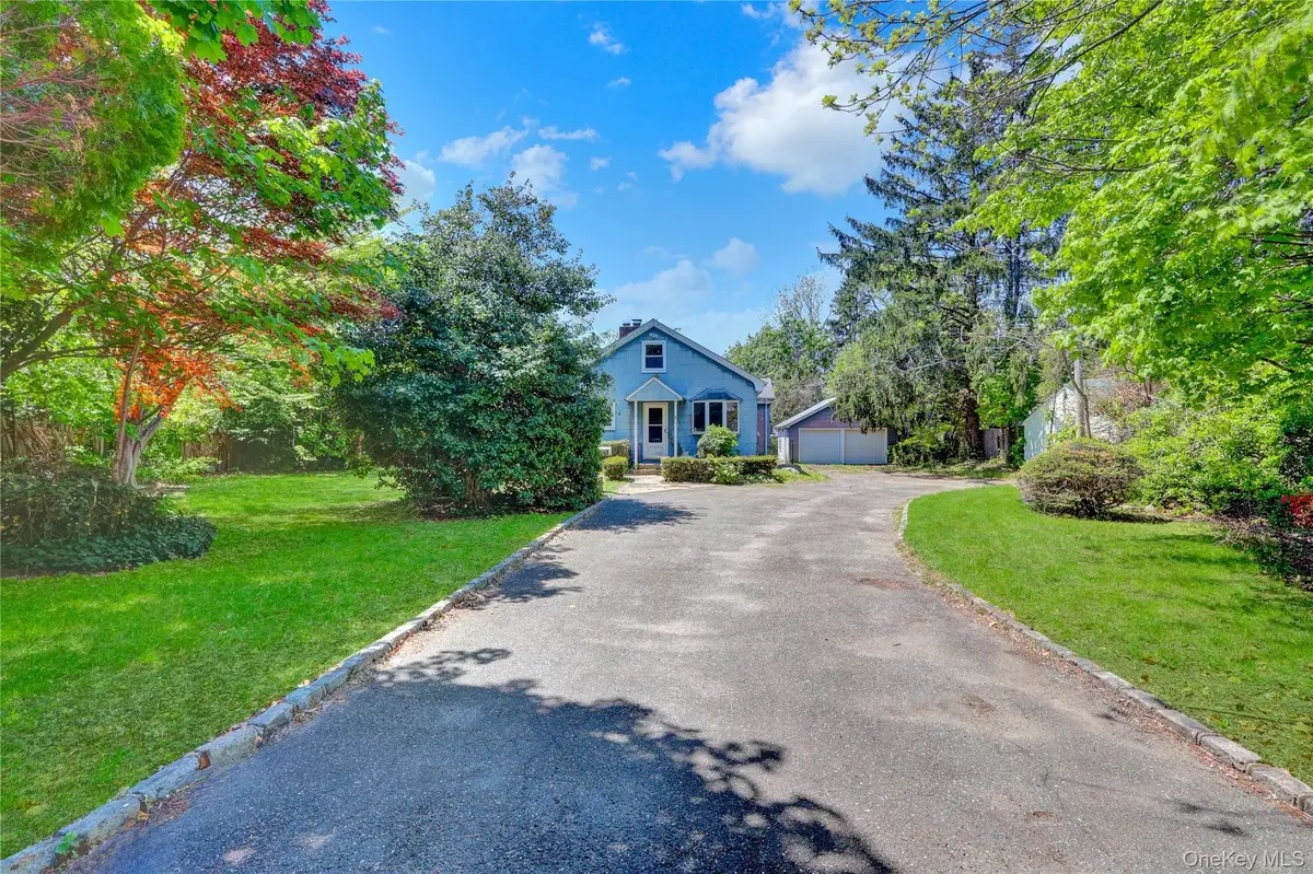 11 5th Avenue S, Huntington Station, NY 11746 - #1