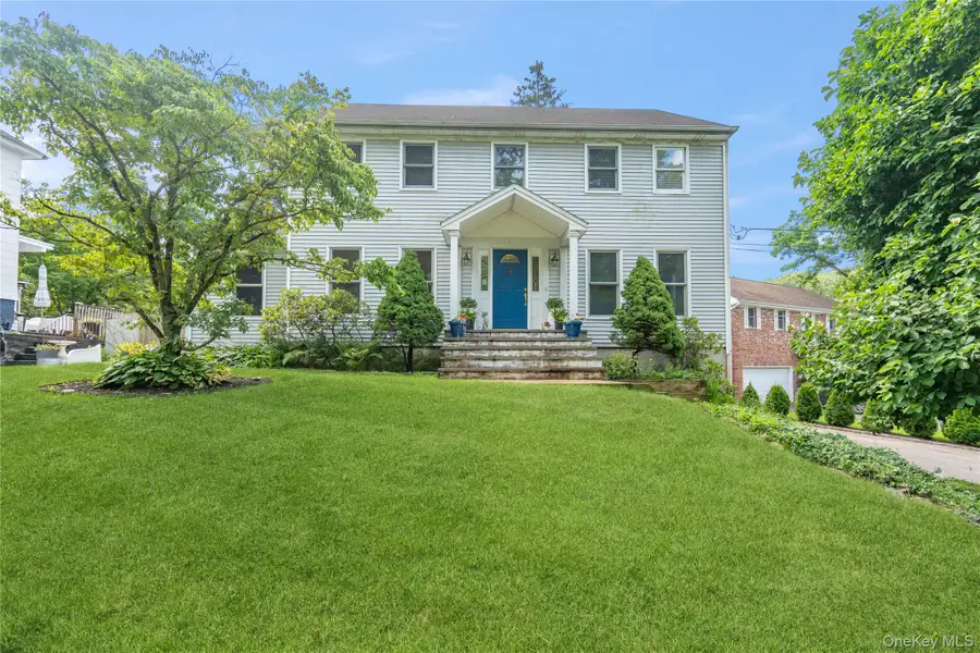 6 Cedar Avenue, Locust Valley, NY 11560 - #2