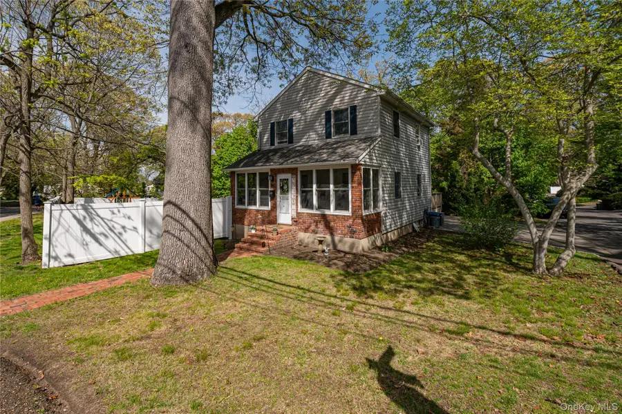 85 E 23rd Street, Huntington Station, NY 11746 - #2