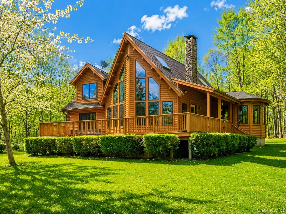 252 Crum Elbow Road, Hyde Park, NY 12538 - #1
