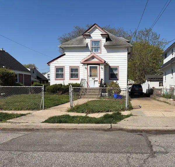 2746 Park Avenue, Baldwin, NY 11510