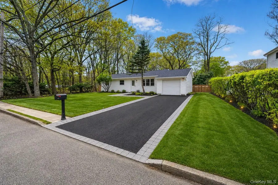 108 Avenue B, Holbrook, NY 11741 - #2