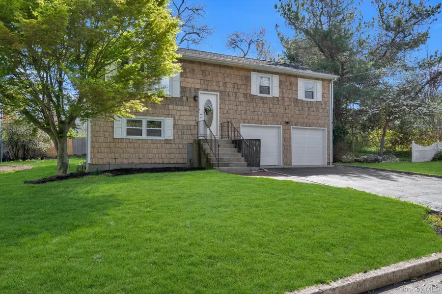 77 Magnolia Drive, Kings Park, NY 11754 - #2