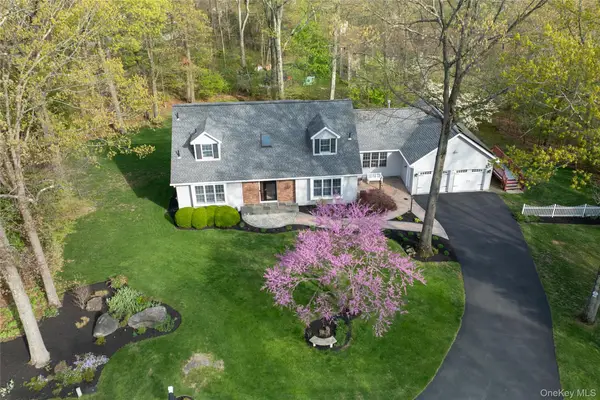 11 E Salem Road, Fishkill, NY 12524