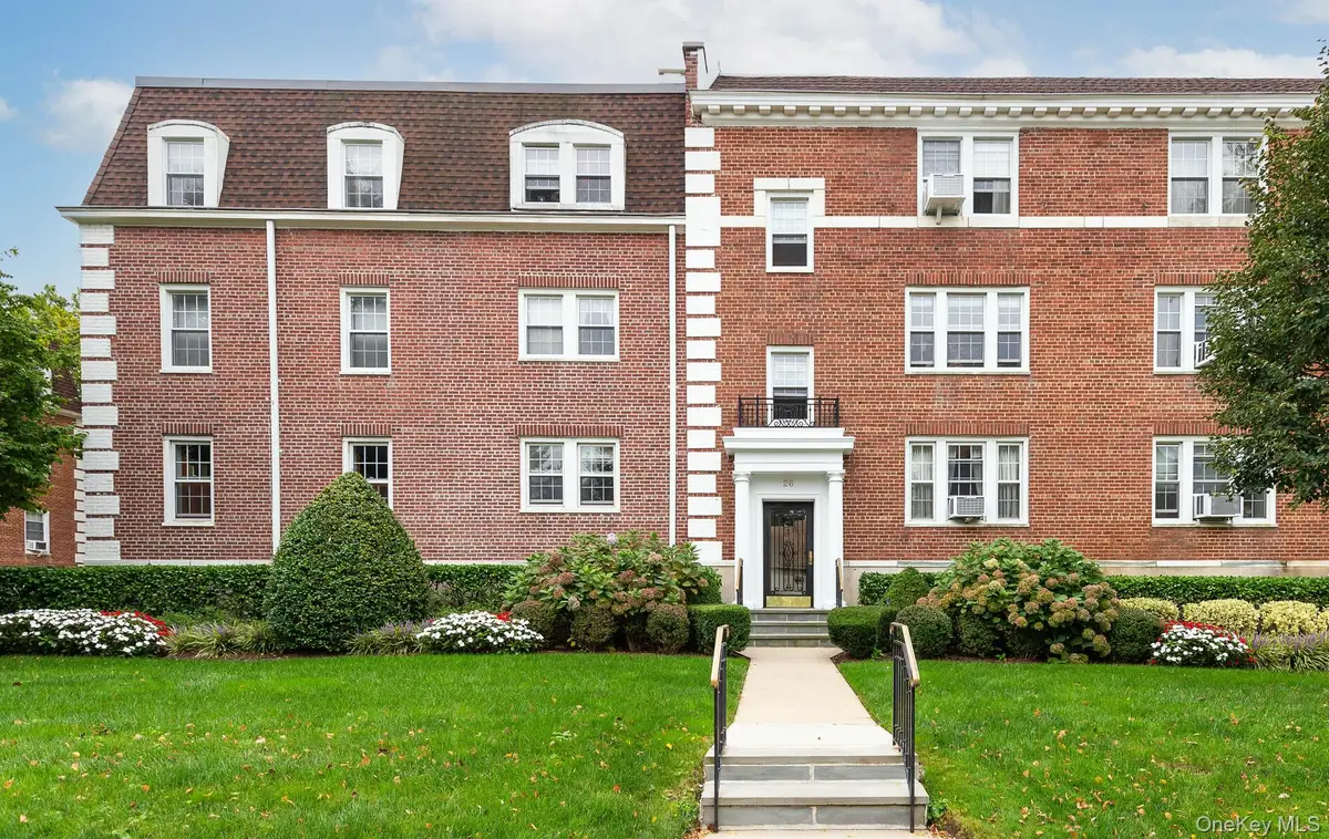 26 Hamilton Place #A2, Garden City, NY 11530 - #1