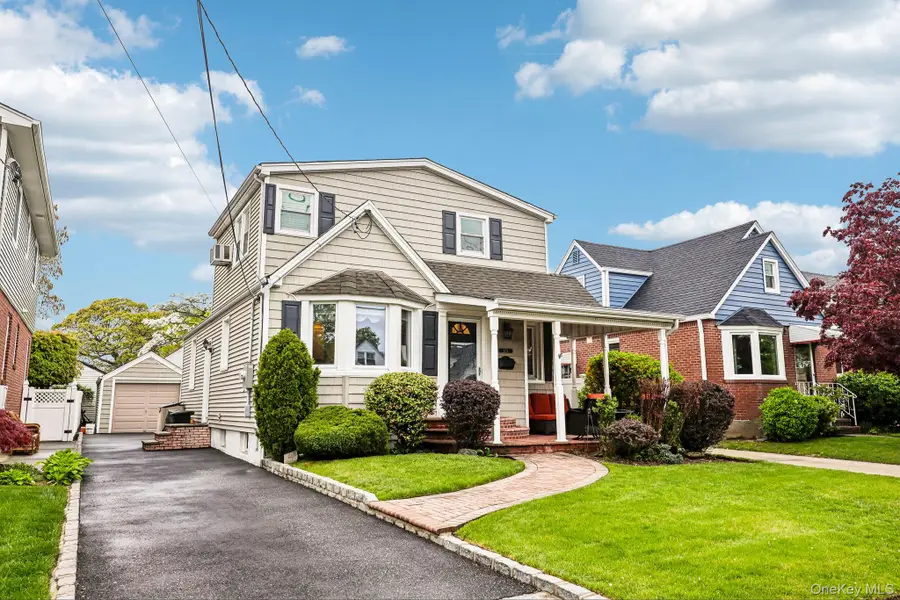 174 Semton Boulevard, Franklin Square, NY 11010 - #2