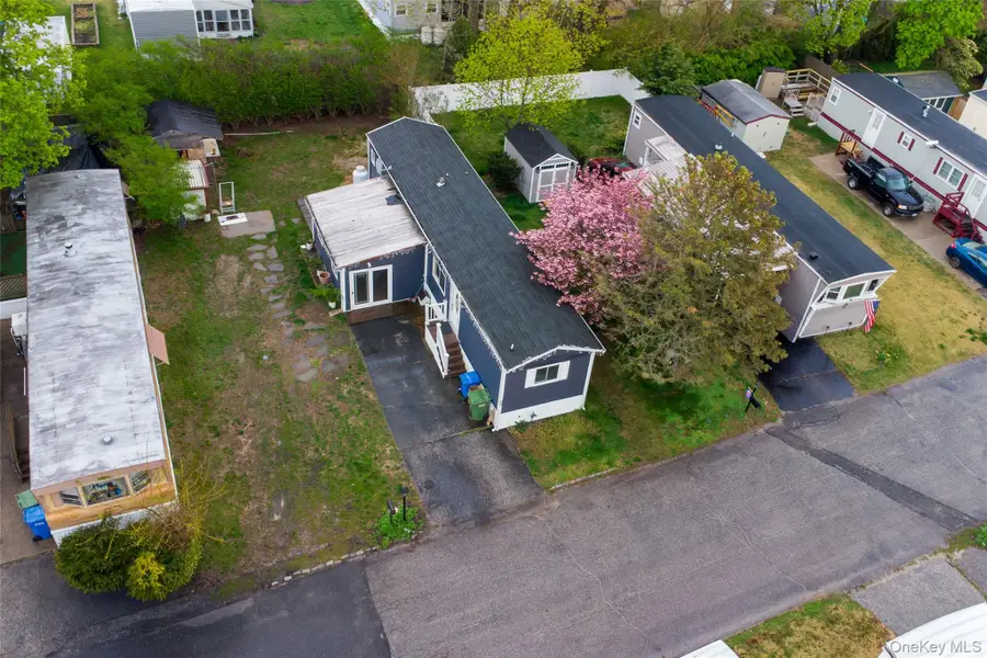 65 Minuteman Drive, Bohemia, NY 11716 - #3