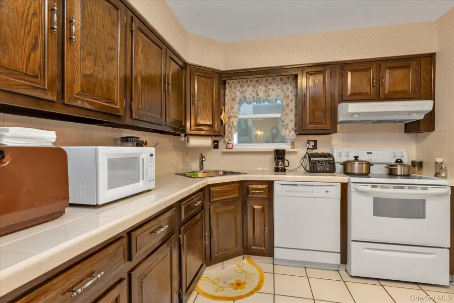 2606 Beach Drive, Merrick, NY 11566 - #2