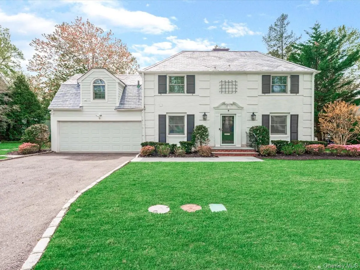 9 Old Colony Lane, Great Neck, NY 11023 - #1