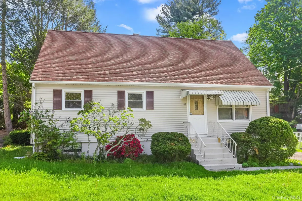 42 Lee Avenue, Ossining, NY 10562 - #1