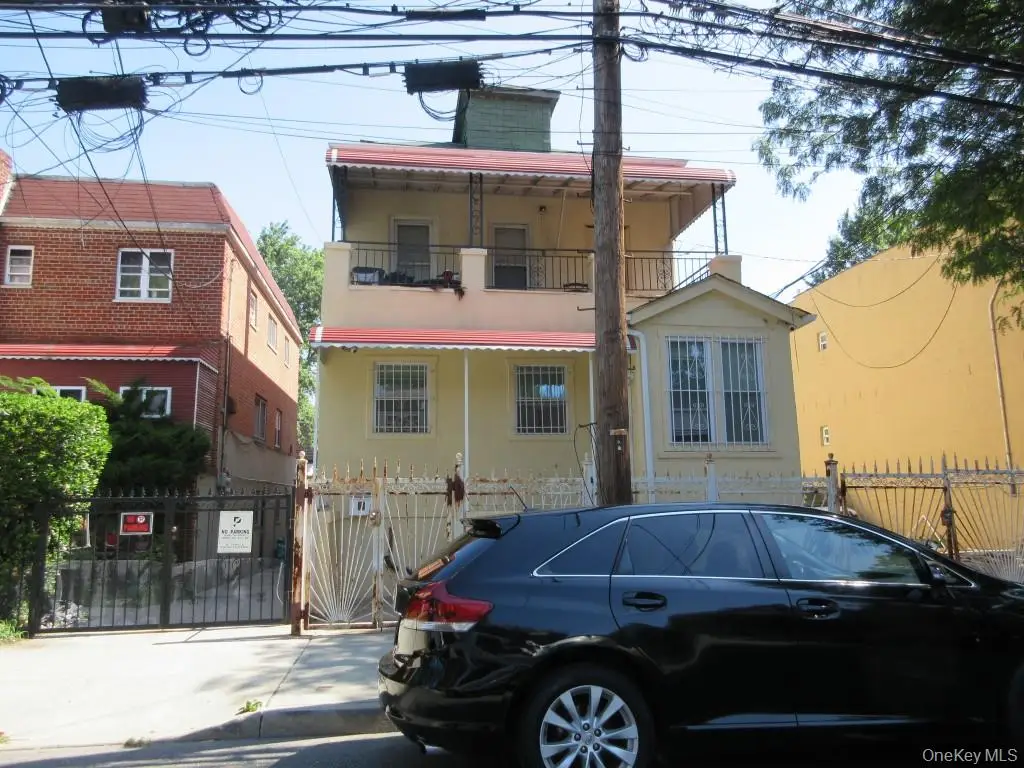 1137 E 224th Street, Bronx, NY 10466 - #1