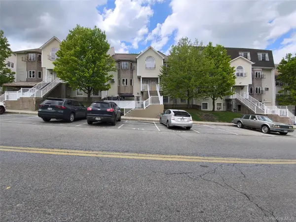 5 Sasev Court #302, Monroe, NY 10950