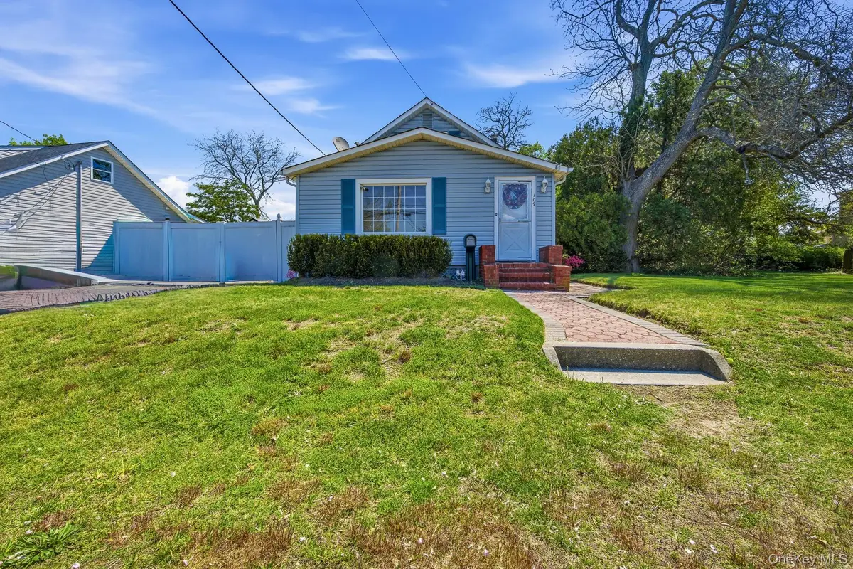 109 Grove Avenue, Patchogue, NY 11772 - #1