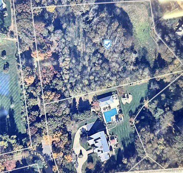 Timothy Road, Saint James, NY 11780