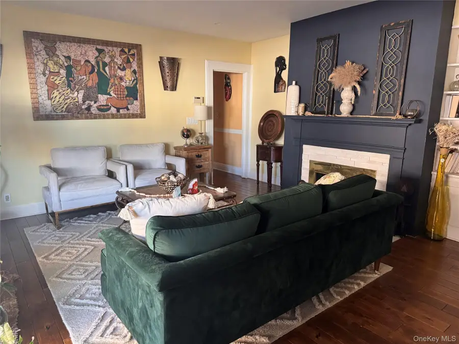 18718 Hilburn Avenue, Saint Albans, NY 11412 - #2