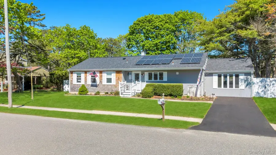 729 Ent Avenue, Westhampton, NY 11978 - #3
