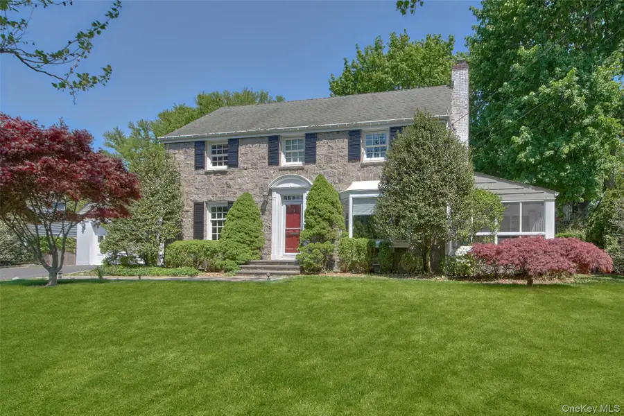 71 Heatherbloom Road, White Plains, NY 10605 - #2
