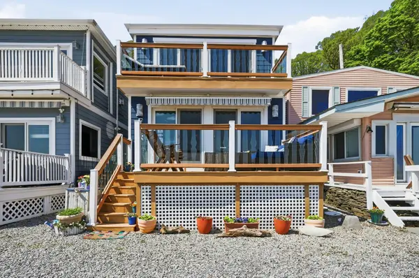 75 West Shore Road #4, Port Washington, NY 11050