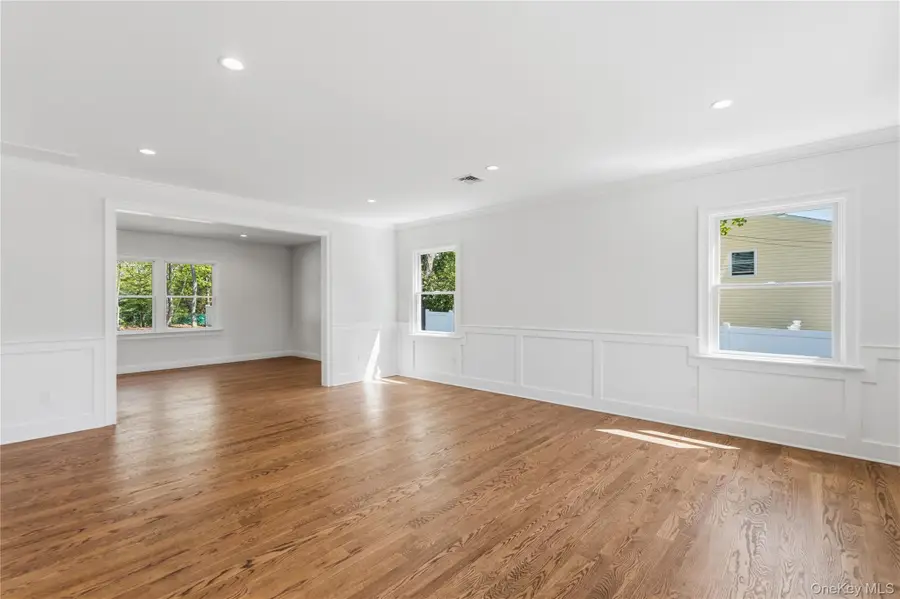969 Manor Lane, Bay Shore, NY 11706 - #3