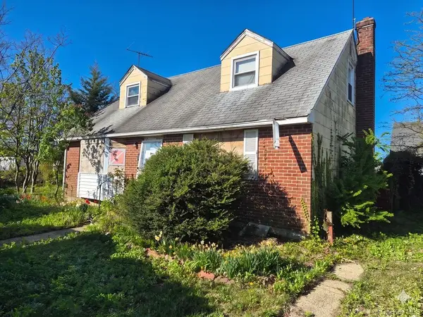 2216 Brooklyn Avenue, Merrick, NY 11566