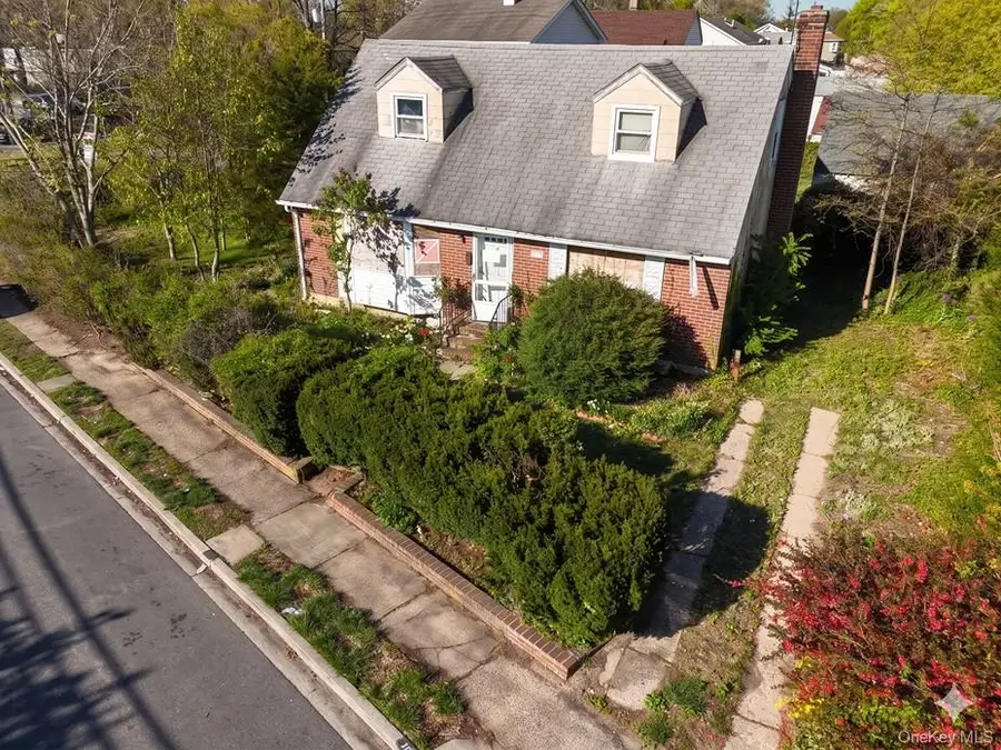 2216 Brooklyn Avenue, Merrick, NY 11566 - #2