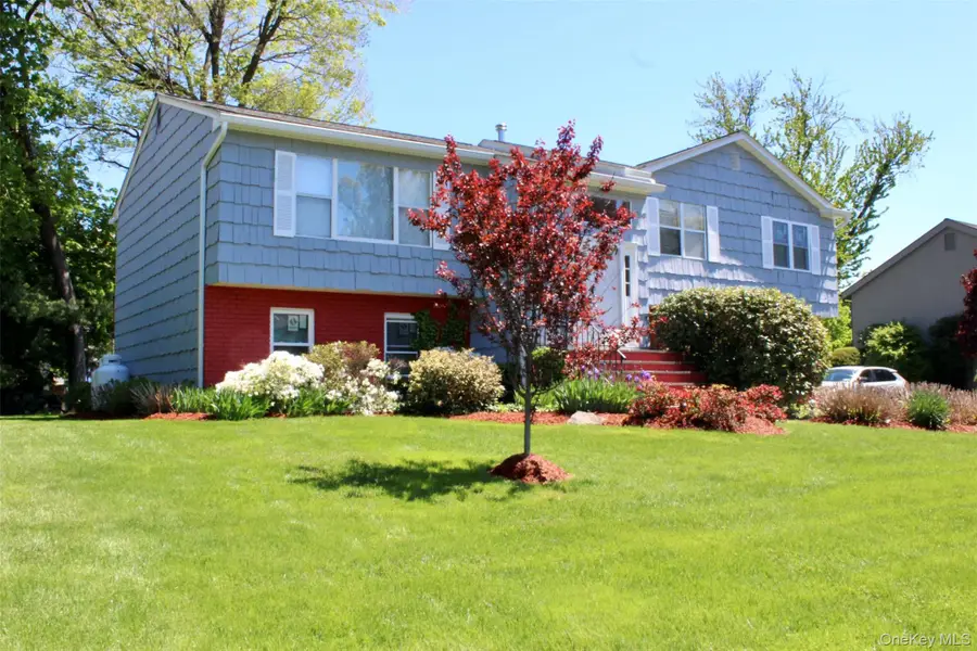 27 Skyview Lane, New Rochelle, NY 10804 - #2