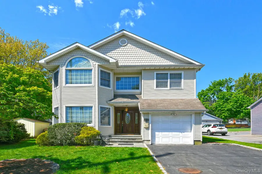 13 Sheppard Street, Glen Head, NY 11545 - #2