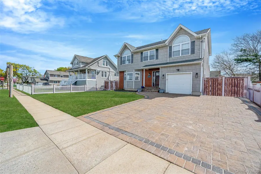 149 S Bay Avenue, Freeport, NY 11520 - #3
