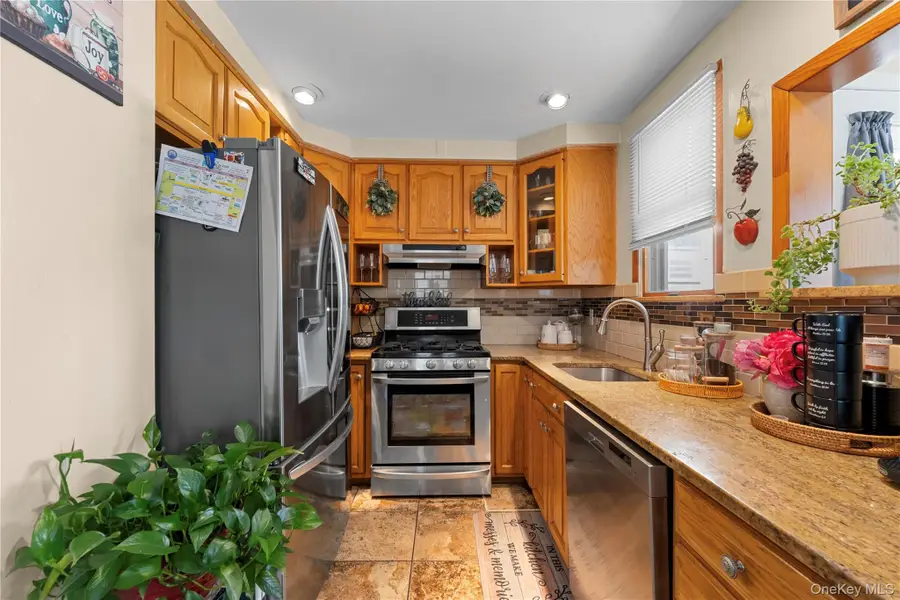 3184 Baisley Avenue, Bronx, NY 10465 - #3