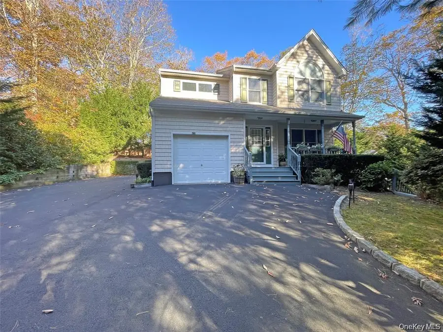 64 Glen Road, Baiting Hollow, NY 11933 - #2