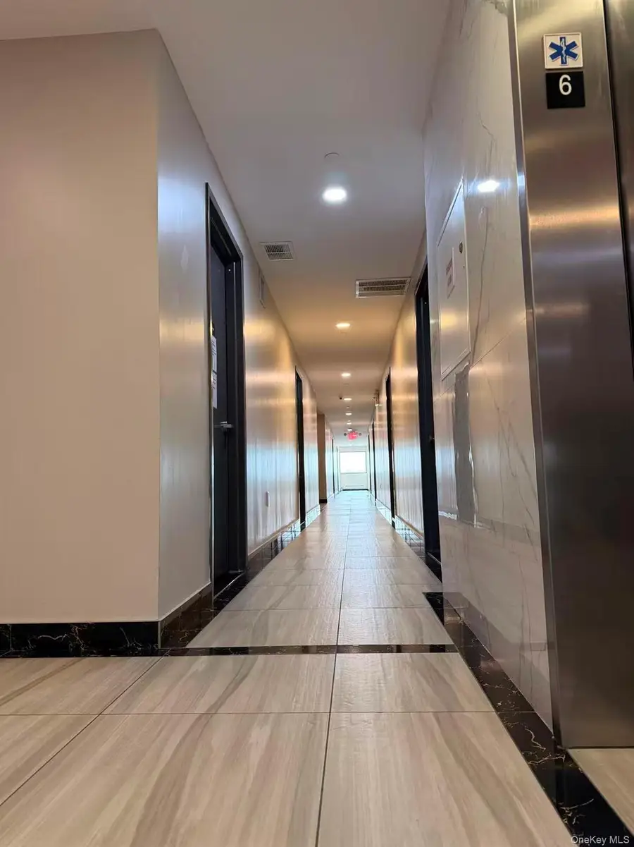 62-98 Woodhaven Boulevard #6C, Rego Park, NY 11374 - #3