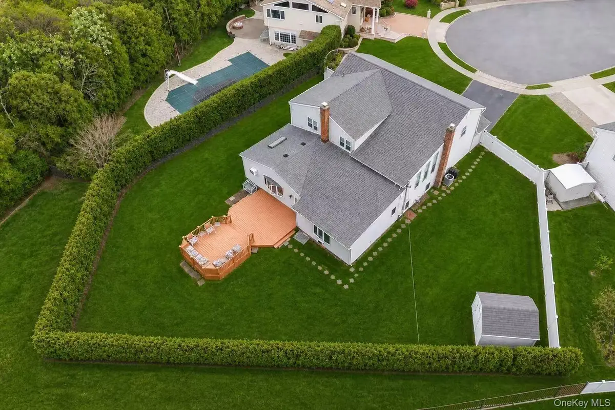3 Fams Court, Jericho, NY 11753 - #1