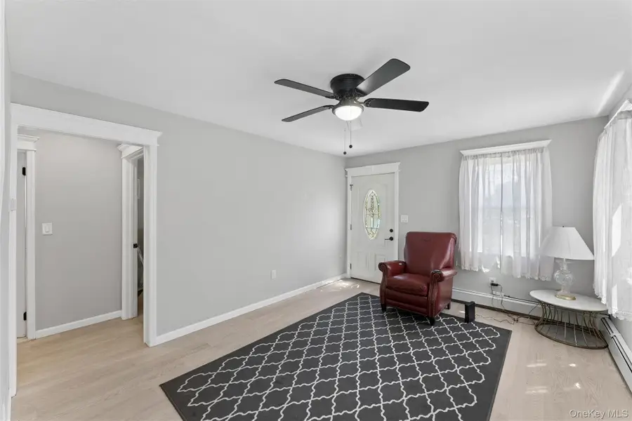 646 Benris Avenue, Franklin Square, NY 11010 - #3