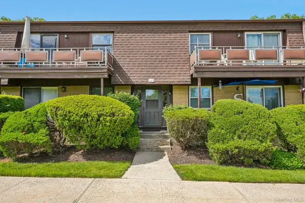 2 Germonds Village #12, Bardonia, NY 10954