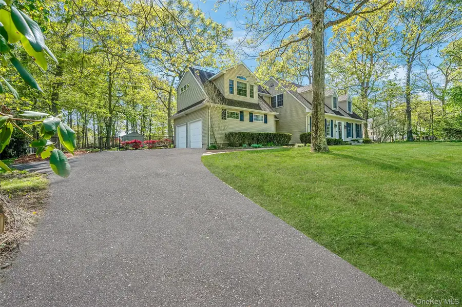 4 Carol Court, Mount Sinai, NY 11766 - #2