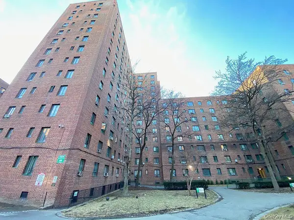1604 Metropolitan Avenue #3F, Bronx, NY 10462