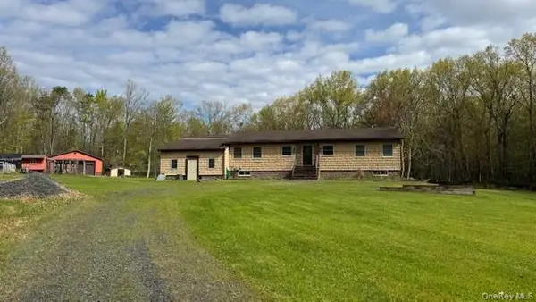 187 Echo Road, Bloomingburg, NY 12721