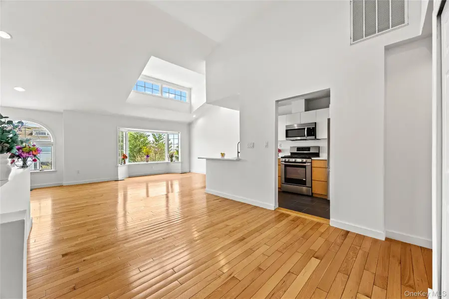 242-37 Oak Park Drive #B, Douglaston, NY 11362 - #3