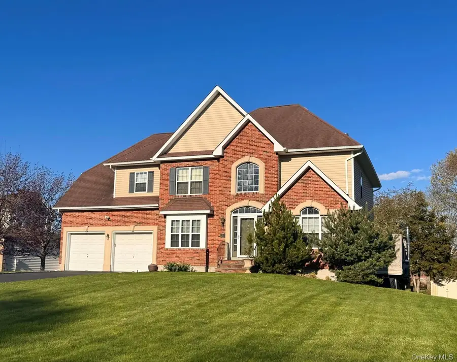 3 Mercedes Court, East Patchogue, NY 11772 - #2