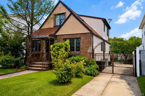 8217 263rd Street, Glen Oaks, NY 11004