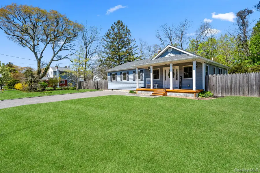 11 Jackson Street, East Islip, NY 11730 - #2
