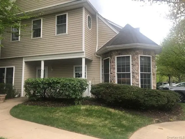 170 Larry Lane, Dix Hills, NY 11746