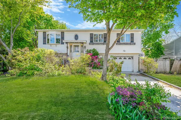 114 Liberty Avenue, Selden, NY 11784