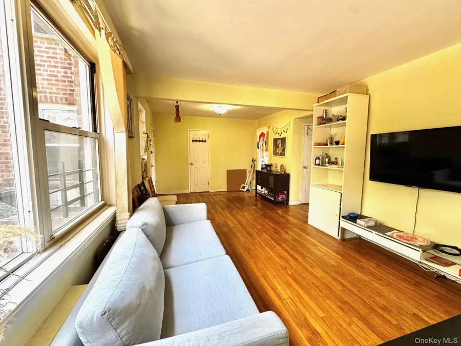 138-29 Jewel Ave #2D, Flushing, NY 11367 - #2