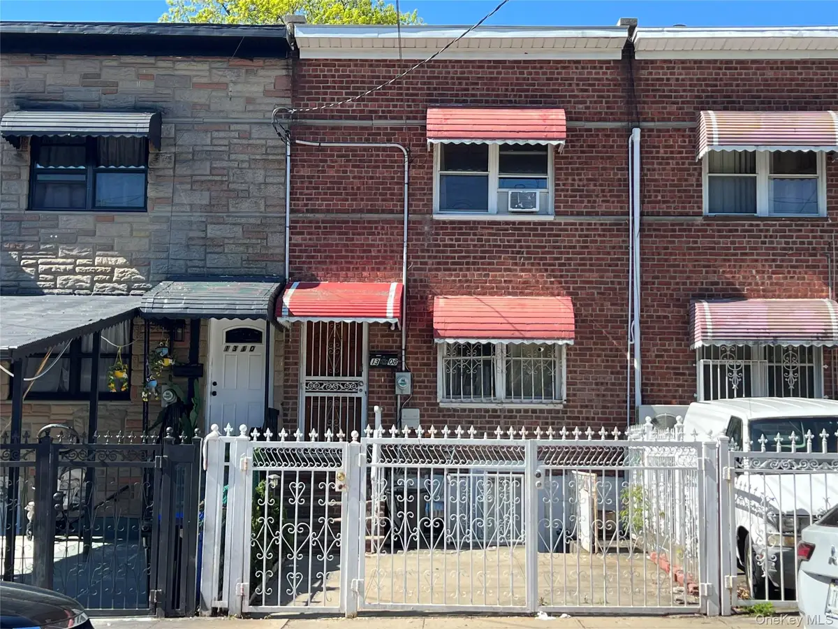 1308 E 223rd Street, Bronx, NY 10466 - #1