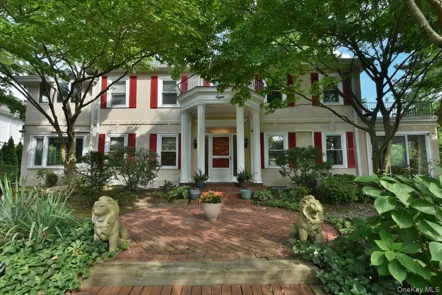 8 Magnolia Drive, Great Neck, NY 11021 - #2